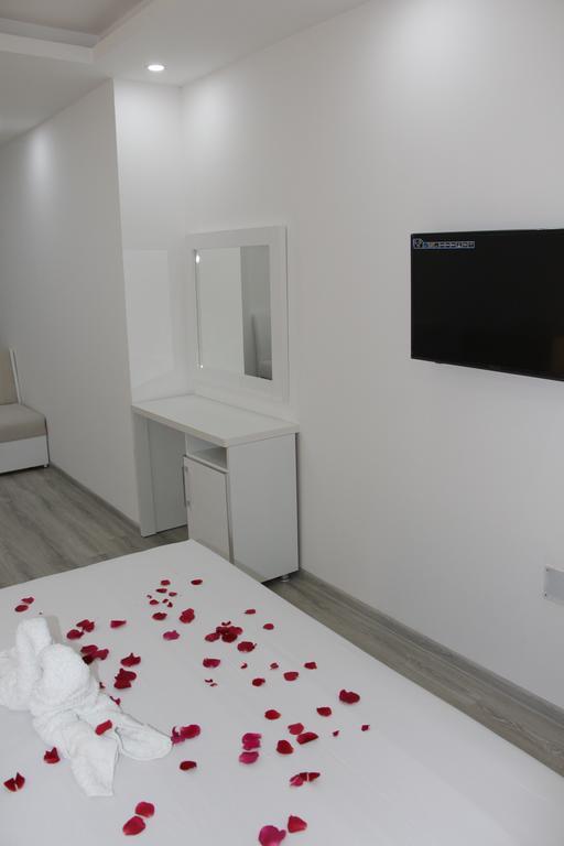 Apartments California 乌尔齐尼 外观 照片
